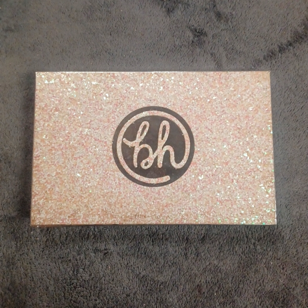 BH COSMETICS EYESHADOW PALETTE